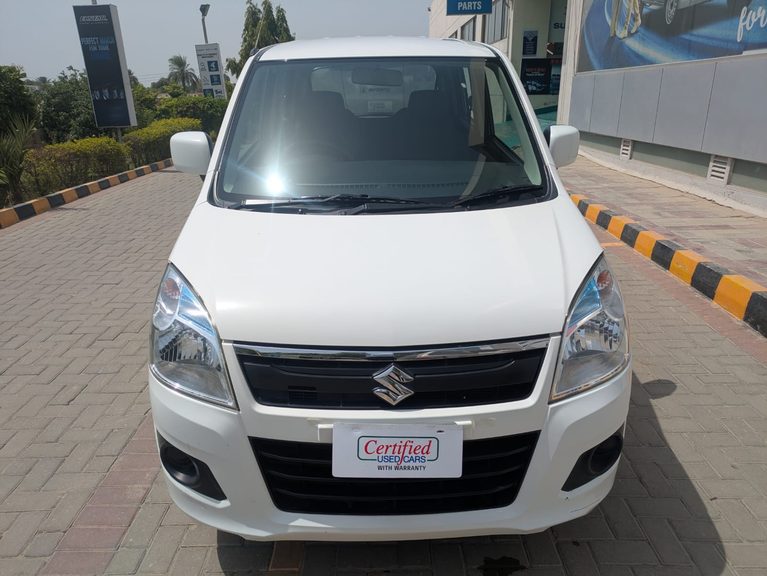 Listed Suzuki Wagon R AGS in White